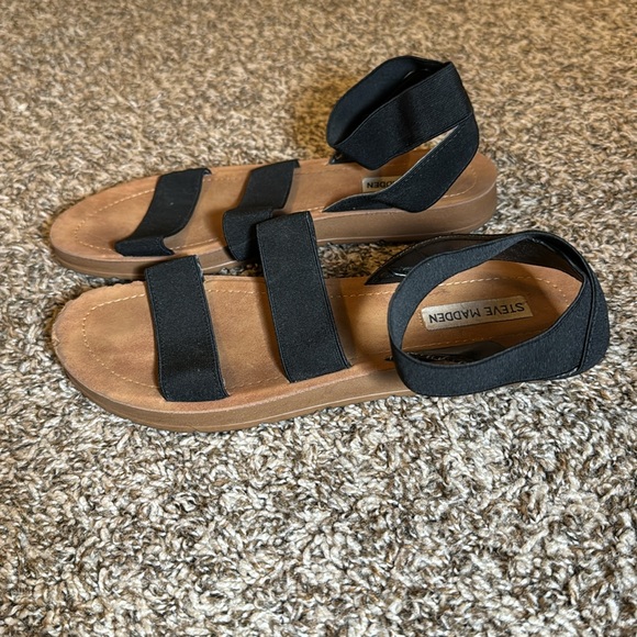 Steve Madden strappy sandals - Picture 4 of 5
